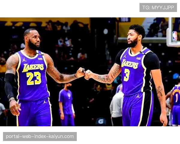 湖人防守效率徘徊中游 詹眉组合体能分配成赛季重要课题 湖人防守效率徘徊中游 詹眉组合体能分配成赛季重要课题